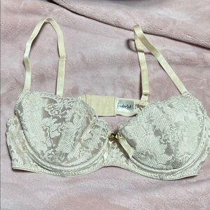Frederick's of Hollywood Ivory Lace Bra